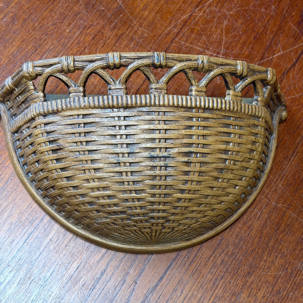 Syroco Vintage Faux Wicker Basket Wall Pocket Planter MCM Retro Cottagecore